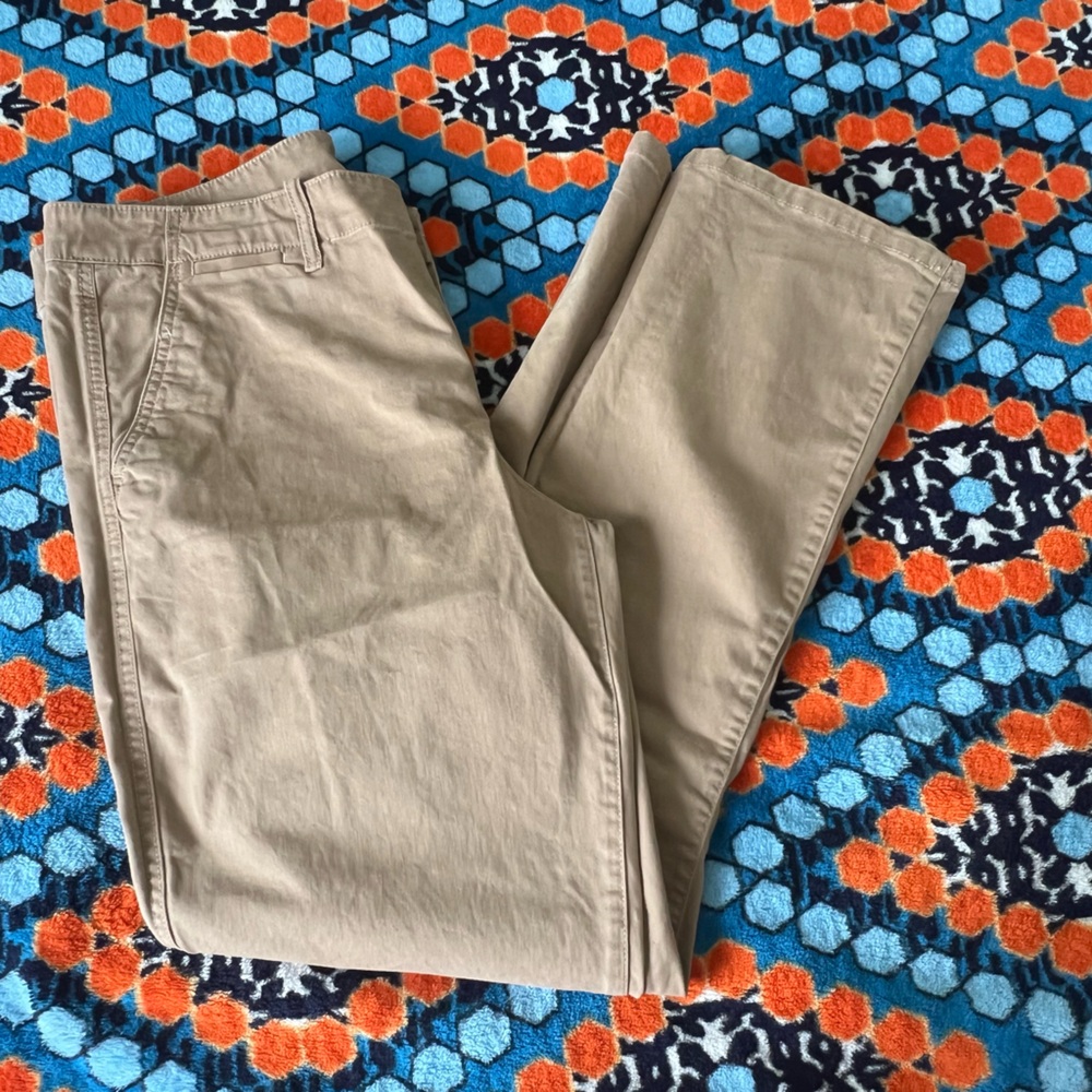 Gap Women’s Khaki Chino Tan Cotton Pants - Picture 2 of 5